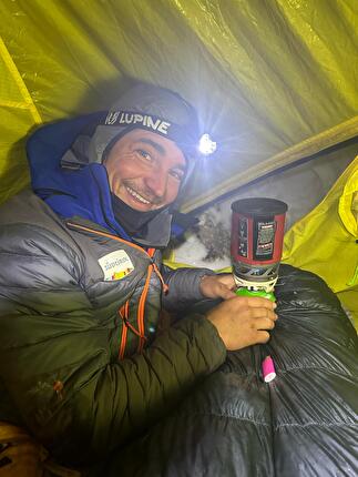 Sassolungo, Dolomiti, Martin Feistl, Simon Gietl - L'apertura di 'Aura' sulla parete NE del Sassolungo, Dolomiti (Martin Feistl, Simon Gietl 02-03/02/2024)
