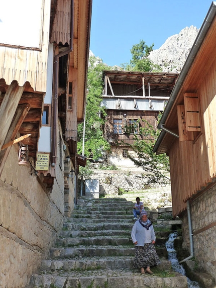 Kemaliye International Outdoor Sport Festival - A typical road in the Kemaliye village.