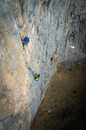 Val Scura, Vette Feltrine, Dolomiti, Nicolò Geremia, Mirco Grasso, Francesco Rigon - Mirco Grasso durante la prima libera di 'Andamento Lento' in Valscura (Vette Feltrine, Dolomiti)