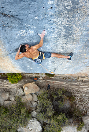 Jorge Díaz-Rullo climbing Bibliographie (9b+) at Céüse