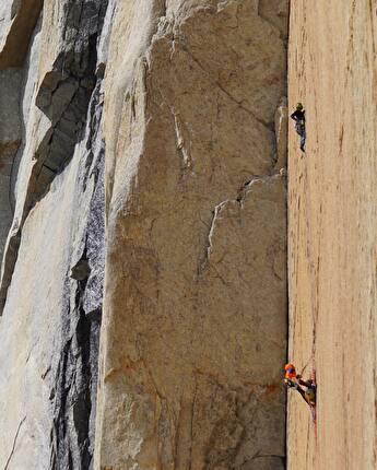 El Mocho, Patagonia, Nico Lewin, Ignacio Mulero, Leon Riveros - La prima salita di 'Arigato Chalten' (7c, 450m) sulla parete nord di El Mocho in Patagonia (Ignacio Mulero, Leon Teizan Riveros Molina, Nico Lewin 2024)