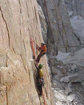 El Mocho, Patagonia, Nico Lewin, Ignacio Mulero, Leon Riveros - The first ascent of 'Arigato Chalten' (7c, 450m) on the north face of El Mocho in Patagonia (Ignacio Mulero, Leon Teizan Riveros Molina, Nico Lewin 2024