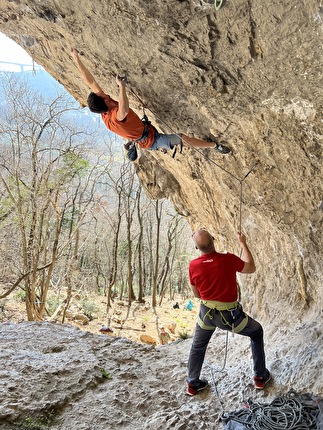 Stefano Carnati - Stefano Carnati climbing 'Vicious Circle' (9a+/b) at Mišja peč in Slovenia