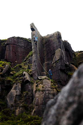 Jacopo Larcher - Jacopo Larcher su 'Salvia Path' (E6 6b) a Shining Clough, Peak District, UK