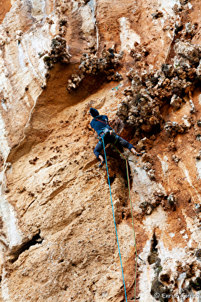 Parete dei Rotoli, Palermo, Sicily, Jonathan Bonaventura - The first free ascent of 'I Colombiani' on Parete dei Rotoli at Palermo, Sicily (Jonathan Bonaventura, Fabrizio Carmina, Martino Quintavalla 27-29/12/2024)