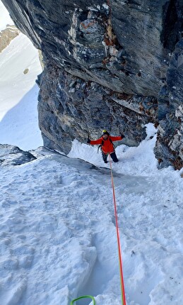 Rothorn, Val d'Ayas, Giovanni Ravizza, Michele Tixi - L'apertura di 'Ricordi indelebili' sul Rothorn in Val d'Ayas, Valle d'Aosta (Giovanni Ravizza, Michele Tixi 25/03/2024)