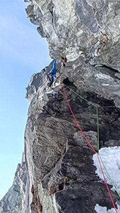 Rothorn, Val d'Ayas, Giovanni Ravizza, Michele Tixi - L'apertura di 'Ricordi indelebili' sul Rothorn in Val d'Ayas, Valle d'Aosta (Giovanni Ravizza, Michele Tixi 25/03/2024)