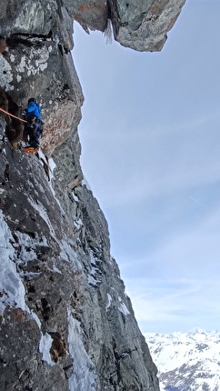 Rothorn, Val d'Ayas, Giovanni Ravizza, Michele Tixi - L'apertura di 'Ricordi indelebili' sul Rothorn in Val d'Ayas, Valle d'Aosta (Giovanni Ravizza, Michele Tixi 25/03/2024)