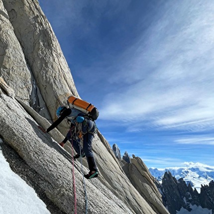 Via Afanassieff, Fitz Roy, Patagonia, Chiara Gusmeroli, Matteo De Zaiacomo - La ripetizione della Via Afanassieff, Fitz Roy, Patagonia, di Chiara Gusmeroli e Matteo De Zaiacomo, gennaio 2024