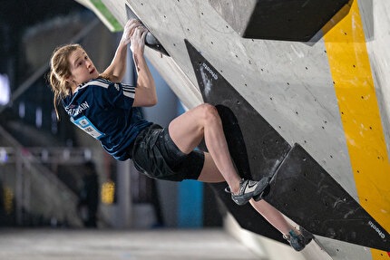 Boulder World Cup 2024 - Erin McNeice competing in the first stage of the Boulder World Cup 2024 at Keqiao in China