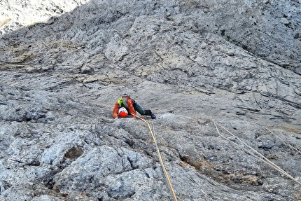 Punta Emma, Rosengarten, Dolomites, Luca Giupponi, Rolando Larcher - Luca Giupponi establishing pitch 5 of the 'Giupponi-Larcher' on Punta Emma, Rosengarten, Dolomites