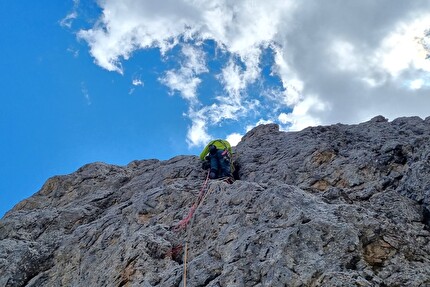 Punta Emma, Rosengarten, Dolomites, Luca Giupponi, Rolando Larcher - Luca Giupponi establishing pitch 6 of the 'Giupponi-Larcher' on Punta Emma, Rosengarten, Dolomites