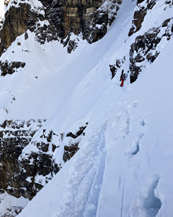 Piz de Puez, Dolomites, Franz Anstein, Federico Maremonti, Andreas Tonelli - The ski descent of 'Canal sëura l uët' on Piz de Puez in the Dolomites (Franz Anstein, Federico Maremonti, Andreas Tonelli 25/03/2024)