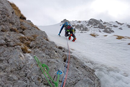 Monte Terminillo, Monti Reatini, Appennino Centrale, Pino Calandrella, Stefano Cascavilla - Pino Calandrella iniza terzo tiro di 'Effimeri spiragli' al Monte Terminillo, Monti Reatini, Appennino Centrale (Pino Calandrella, Stefano Cascavilla 25/03/2024)