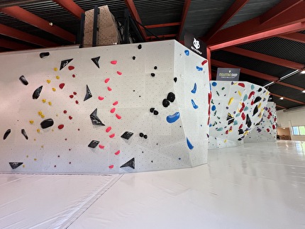 Climbing Zoo Palasport Longarone - Climbing Zoo Longarone
