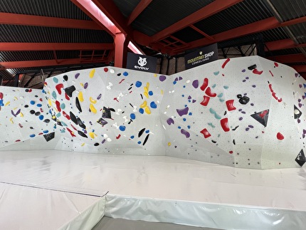Climbing Zoo Palasport Longarone - Climbing Zoo Longarone
