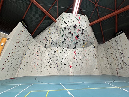 Climbing Zoo Palasport Longarone - Climbing Zoo Longarone