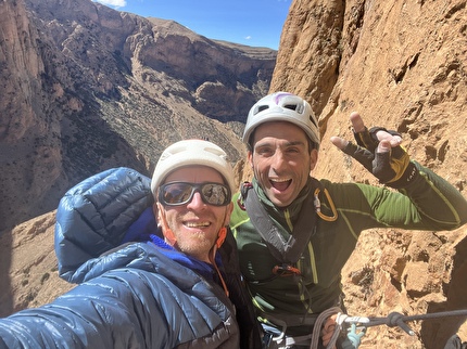 Gole di Taghia, Marocco, Iñaki Marco, Iker Pou - La prima salita di 'Bihotz Handi' (7c/320m) sulla parete SO di Jebel Oujdad nelle Gole di Taghia, Marocco (Iñaki Marco, Iker Pou 04/2024)