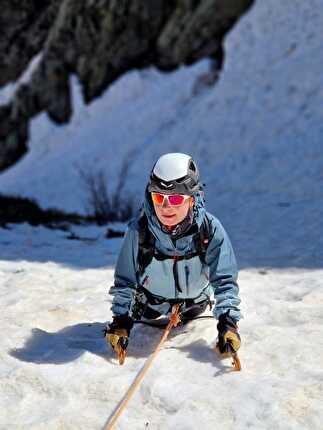 Cima Mezzaluna dei Piazzotti, Val Gerola, Val Tronella, Cristian Candiotto, Chiara Grattarola - L'apertura di 'Stai nel Chilling' alla Cima Mezzaluna dei Piazzotti in Val Tronella (Cristian Candiotto, Chiara Grattarola 17/04/2024)