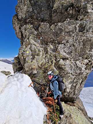 Cima Mezzaluna dei Piazzotti, Val Gerola, Val Tronella, Cristian Candiotto, Chiara Grattarola - L'apertura di 'Stai nel Chilling' alla Cima Mezzaluna dei Piazzotti in Val Tronella (Cristian Candiotto, Chiara Grattarola 17/04/2024)