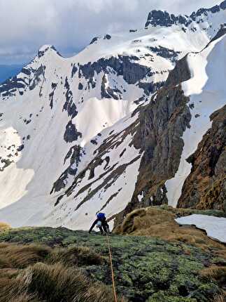 Cima Orientale dei Piazzotti, Val Gerola - L'apertura di 'W le mamme' alla Cima Orientale dei Piazzotti (Andrea Biraghi, Cristian Candiotto, Christian Leonarduzzi Niccolò Quaglia 9-10/05/2024)