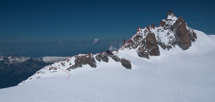 Monte Bianco - Arête à Laurence e Arête des Cosmiques viste dalla Lachenal.