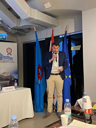 European Mountaineering Association - Antonio Montani al General Assembly dell'European Mountaineering Association