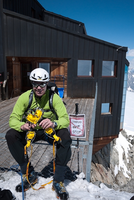 Monte Bianco - L’arrivo alla terrazza del Refuge des Cosmiques.