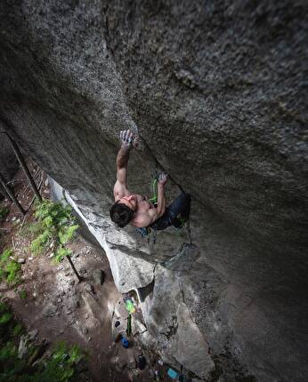 Didier Berthod Cobra Crack Squamish - Didier Berthod climbing 'Cobra Crack' at Squamish, Canada, May 2024