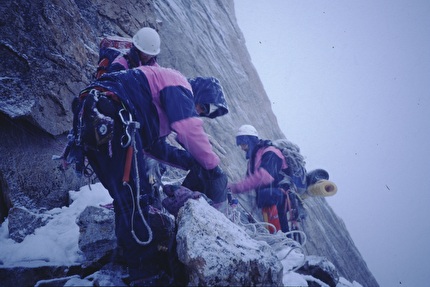 Mt Dickey, Alaska, Diretta Italiana 1991, Giuseppe Bagattoli, Paolo Borgonovo, Fabrizio Defrancesco, Bruno De Donà, Fabio Leoni, Mario Manica, Danny Zampiccoli - Paolo Borgonovo, Giuseppe Bagattoli e Fabio Leoni nell'assalto finale dell'inviolata Sud del Mt Dickey 2909m, Central Alaska Range, Alaska 1991.