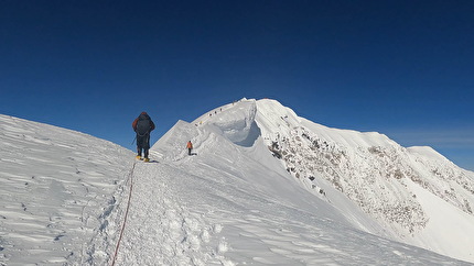Andrea Lanfri, Luca Montanari, Denali - La salita del Denali di Andrea Lanfri e Luca Montanari, maggio 2024