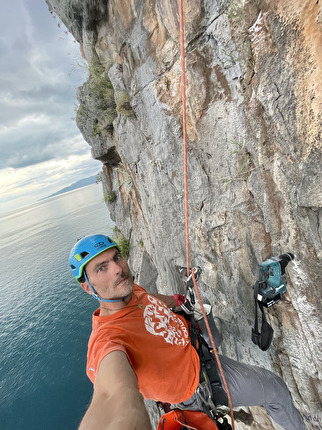 Mare d'Inverno, Maratea, Basilicata, Oreste Bottiglieri, Carlo Magnabosco, Riccardo Quaranta - Riccardo Quaranta durante l'apertura di 'Oceano di silenzio' a Maratea in Basilicata