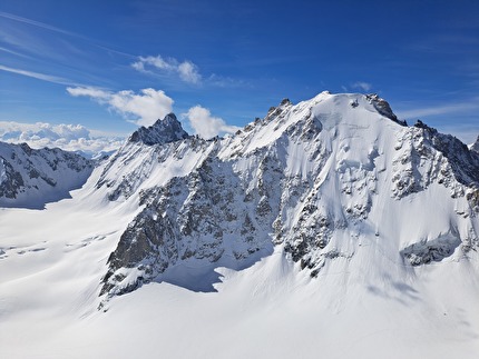 Grande Fourche, Fay Manners, Benjamin Ramos - Fay Manners and Benjamin Ramos making the first ski descent of 'Le Z' on the south face of Grande Fourche on 12/05/2024