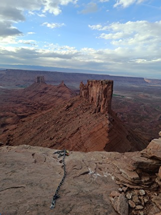Desert Climbing, Marco Sappa, Thomas Larivierè - La cima della Castleton Tower, Utah, USA