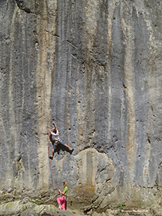 Carovilli, La Foce, Molise - Pietro Radassao dealing with 'Guerra e pace' (8b) at Carovilli in Molise, Italy
