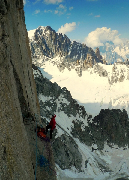 Divine Providence Monte Bianco - Luka Krajnc & Luka Lindič - Sopr la sezione chiave, ma con molto ancora da fare