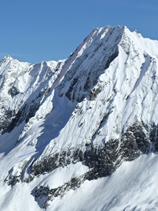 Enrico Lovato - Foto del tracciato del couloir Pfeiffer-Reif (linea rossa) + variante Zeta-Cobra (linea blu) alla parete nord della Busazza