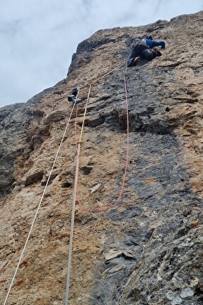 Cima d'Auta, Dolomiti, Rolando Larcher - 'Non è mai troppo tardi' alla Cima d'Auta: Herman Zanetti 11° tiro