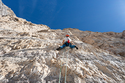 Gelbe Mauer, Kleine Zinne, Drei Zinnen, Dolomites - Cesare Lotti climbing 'Gelbe Mauer', Kleine Zinne, Drei Zinnen, Dolomites