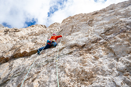 Gelbe Mauer, Kleine Zinne, Drei Zinnen, Dolomites - Daniel Ladurner climbing 'Gelbe Mauer', Kleine Zinne, Drei Zinnen, Dolomites