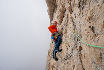 Gelbe Mauer, Kleine Zinne, Drei Zinnen, Dolomites - Daniel Ladurner climbing 'Gelbe Mauer', Kleine Zinne, Drei Zinnen, Dolomites