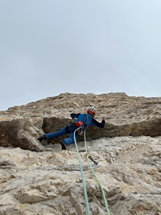 Gelbe Mauer, Kleine Zinne, Drei Zinnen, Dolomites - Cesare Lotti climbing 'Gelbe Mauer', Kleine Zinne, Drei Zinnen, Dolomites