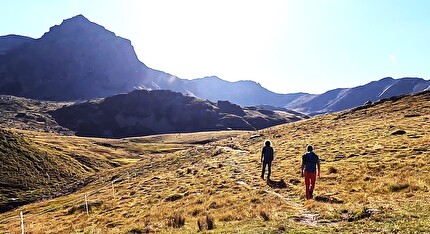 Pizzo Matto, Val Grosina, Valtellina - Amici per sempre: avvicinamento alla parete Sass del Plan Sertif del Pizzo Matto in Val Grosina (Valtellina)