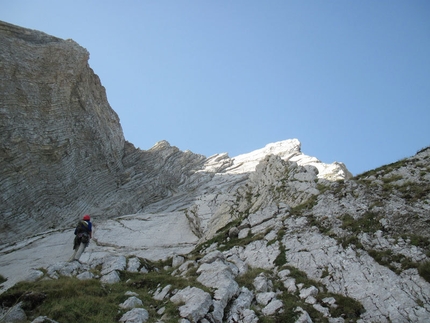 Vacanze Romane - Monte Camicia - Le placconate di Vacanze romane (2070m, 43 tiri, EX-) parete Nord Monte Camicia (Gran Sasso).