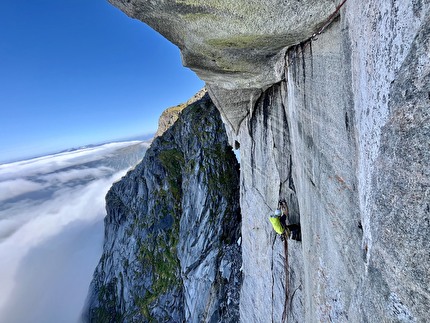 Tuva Stavø, Arctandria, Blåmann, Norway - Vegard Lillebudal jumaring up 'Arctandria' on Blåmann in Norway