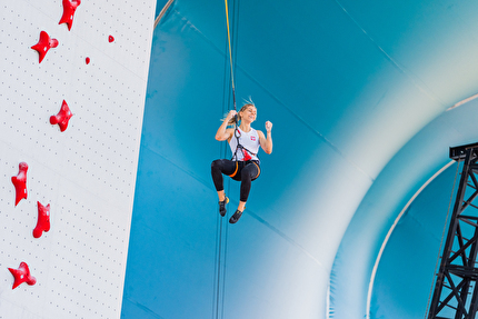 Aleksandra Miroslaw Paris 2024 Olympic Games - Aleksandra Mirosław sets a new world record at 6.21 seconds on 05/08/2024 at the Paris 2024 Olympic Games