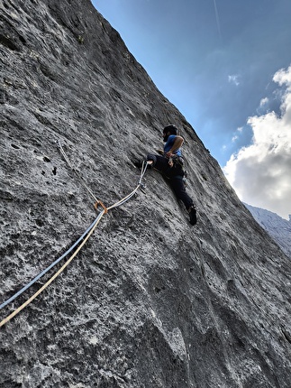 Traumpfeiler, Cansla, Dolomiti - Sulla via 'Traumpfeiler', Cansla, Mëisules dala Biesces