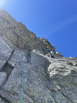 Courmaon, Valle Orco, Andrea Migliano, Lisa Seffusatti - L'apertura di 'Chiodo Fisso' sulla parete NE del Courmaon in Valle dell'Orco (Andrea Migliano, Lisa Seffusatti 04/07/2024)