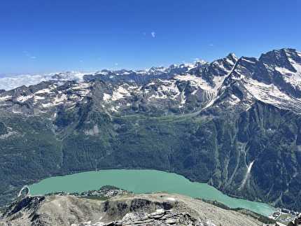 Courmaon, Valle Orco, Andrea Migliano, Lisa Seffusatti - L'apertura di 'Chiodo Fisso' sulla parete NE del Courmaon in Valle dell'Orco (Andrea Migliano, Lisa Seffusatti 04/07/2024)
