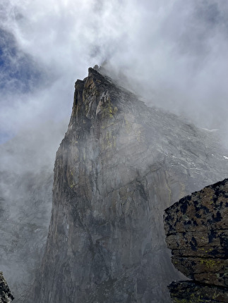 Courmaon, Valle Orco, Andrea Migliano, Lisa Seffusatti - L'apertura di 'Chiodo Fisso' sulla parete NE del Courmaon in Valle dell'Orco (Andrea Migliano, Lisa Seffusatti 04/07/2024)
